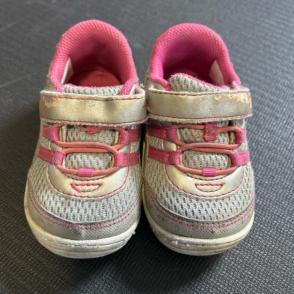 Stride Rite Kids Pink and Gray Sneakers size 5